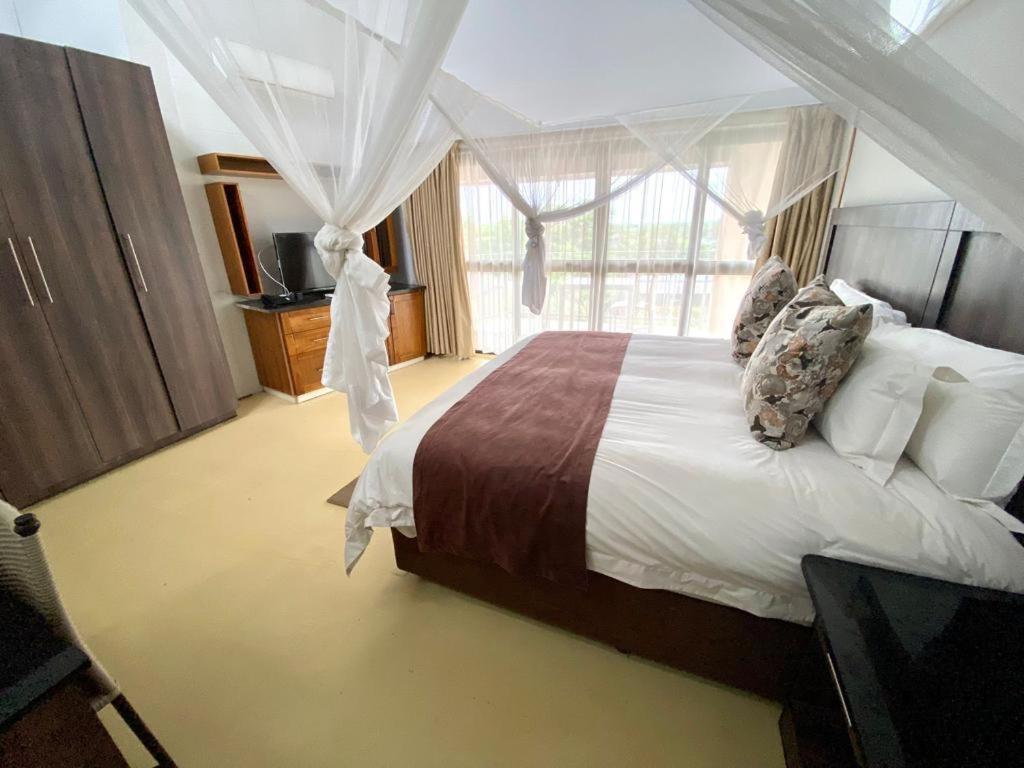 Wild View Resort Касане Экстерьер фото